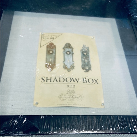 Green Tree Gallery Shadow Box 8”x10” - Picture 4 of 5